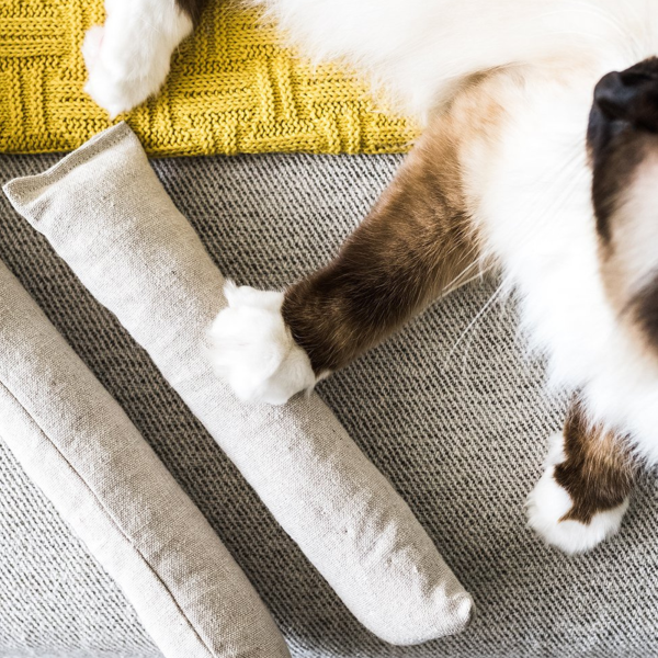 Cat Kicker Toy for Bunny Kicks in Hemp and Cotton with Organic Catnip